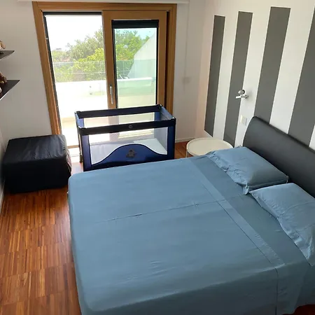 Santa Lucia Apartament *